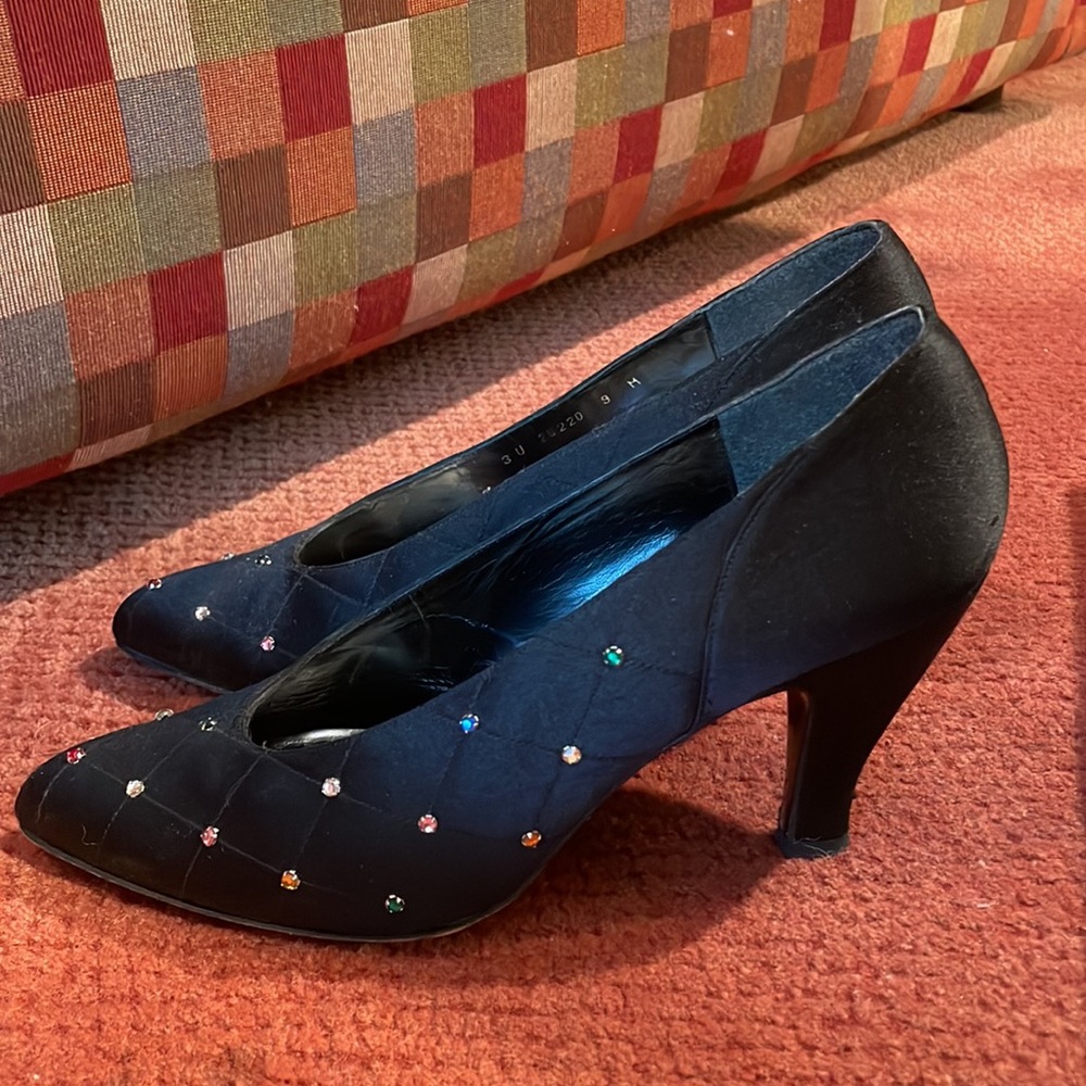 Stuart Weitzman Heels - image 2